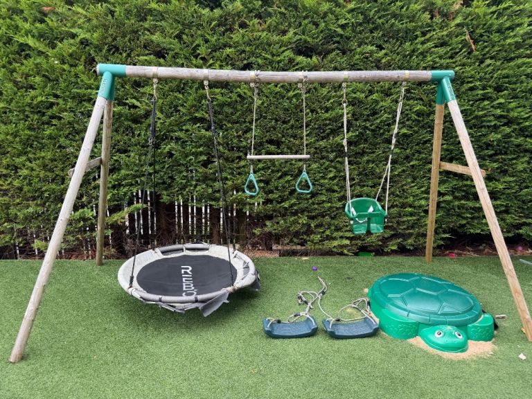 FREE REBO Kids' Garden Swing Set