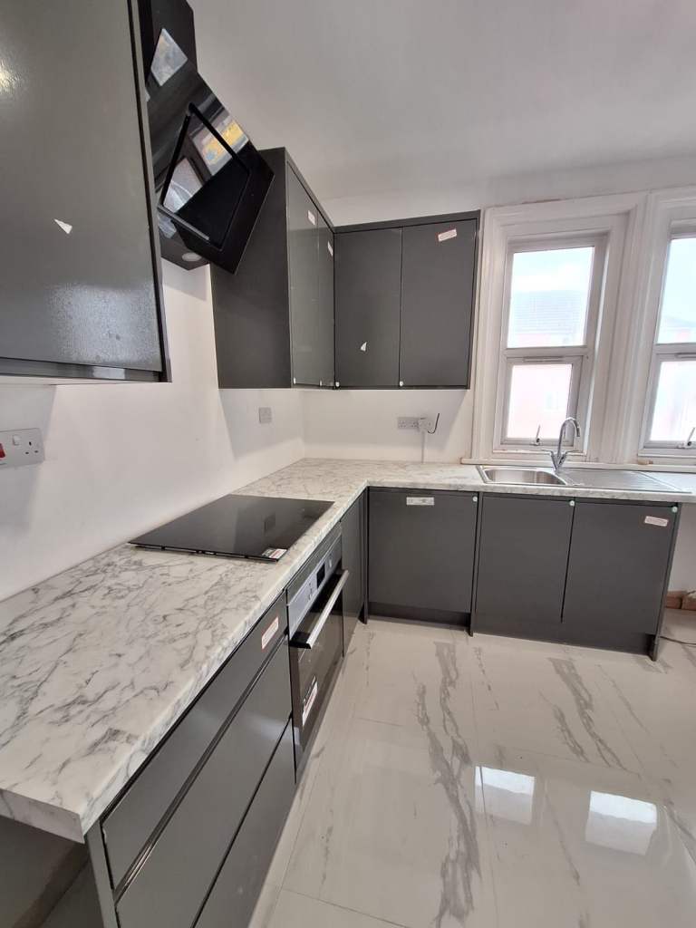 4 bedroom flat to rent Portswood 