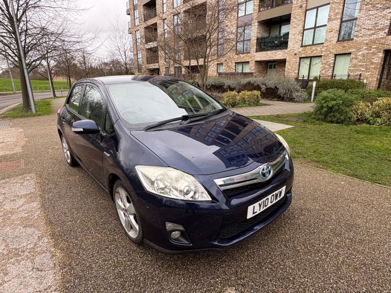 2010 Toyota, AURIS 1.8 hybrid, drives perfect,sat nav,camera,2 keys,excellent condition,cruise cont