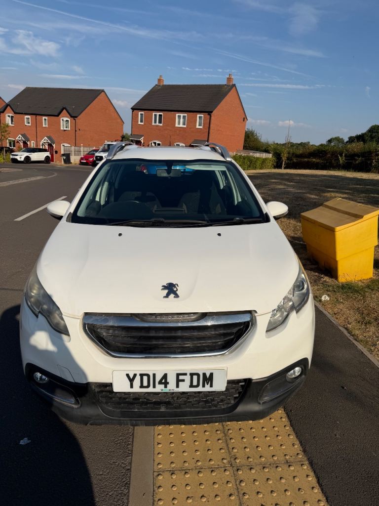 Peugeot, 2008, Hatchback, 2014, Manual, 1199 (cc), 5 doors