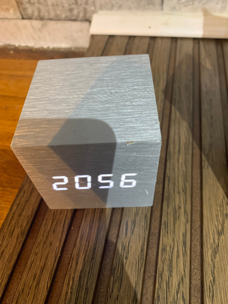 Alarm clock - Cube