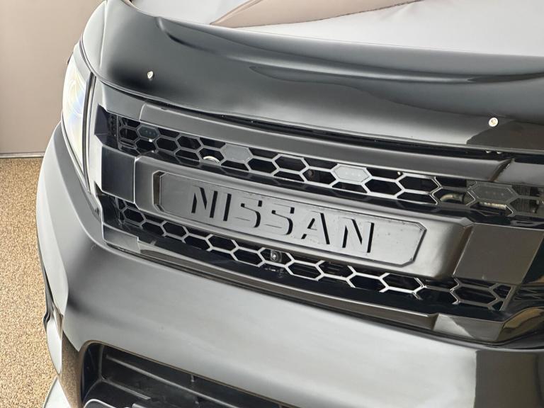 2019 Nissan Navara 2.3 dCi Tekna Auto 4WD Euro 6 4dr PICK UP Diesel Automatic