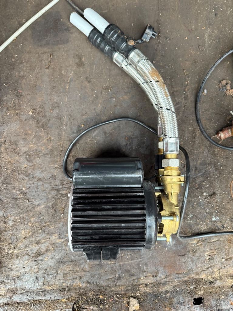 Monsoon 2.0 Bar Regenerative Single Pump