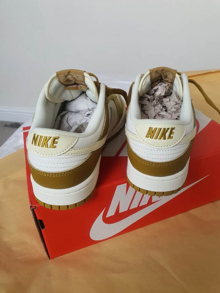 Nike Dunk Low Retro Trainers - Size 8 (UK)