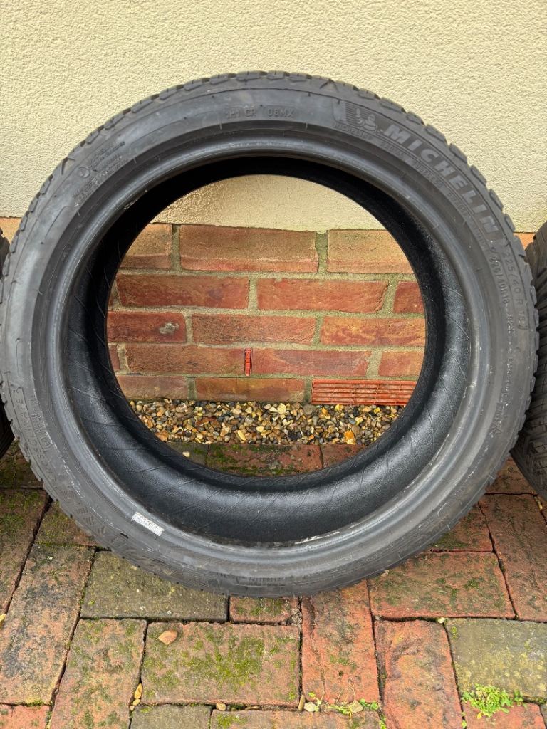225 40 18 Michelin Cross Climate 2 tyres 7mm all season winter tyres