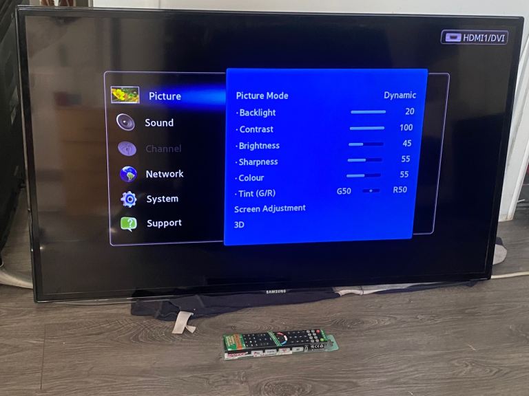 Samsung 48” Tv Brilliant Condition 