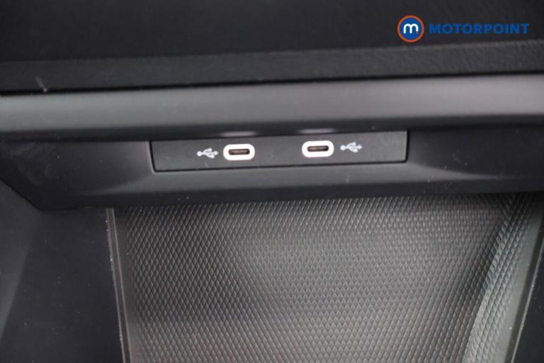 2022 Volkswagen Golf 1.5 TSI Life 5dr Hatchback Petrol Manual