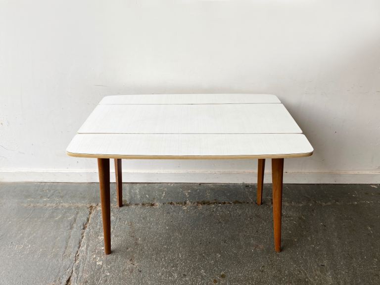 1960s Mid-Century drop leaf kitchen table