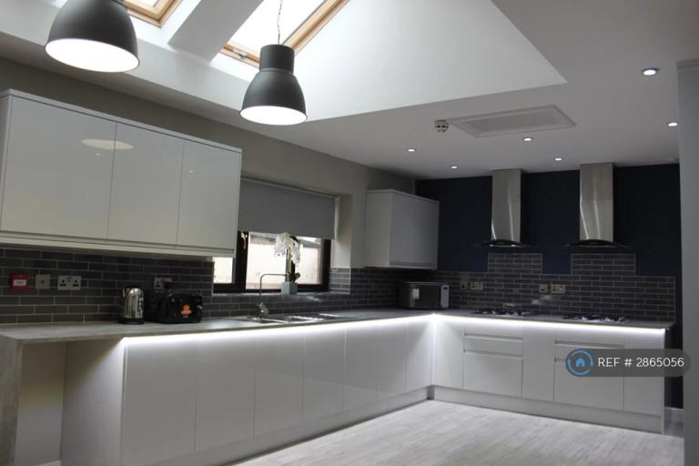 1 bedroom in Prestwood Road West, Wolverhampton, WV11 (#2865056)