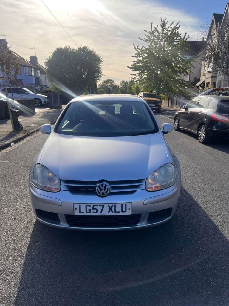 Volkswagen GOLF Hatchback 1.4L £750