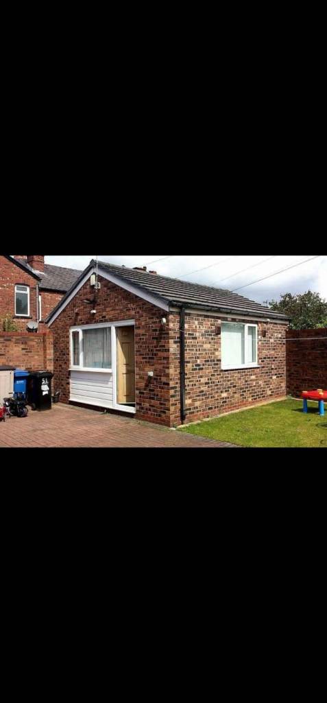 1-Bedroom Bungalow to Rent – South Reddish, Stockport