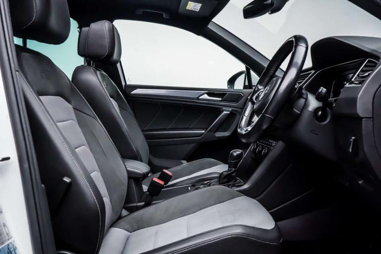 2020 Volkswagen Tiguan 2.0 TDi 150 4Motion R-Line Tech 5dr DSG ESTATE DIESEL Manual