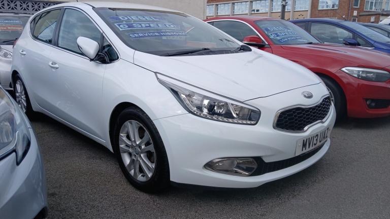 2013 Kia Ceed 1.6 CRDi 2 ECO DYNAMICS 5DR 2013 13 REG £20 YEAR ROAD TAX HATCHBACK Diesel Manual