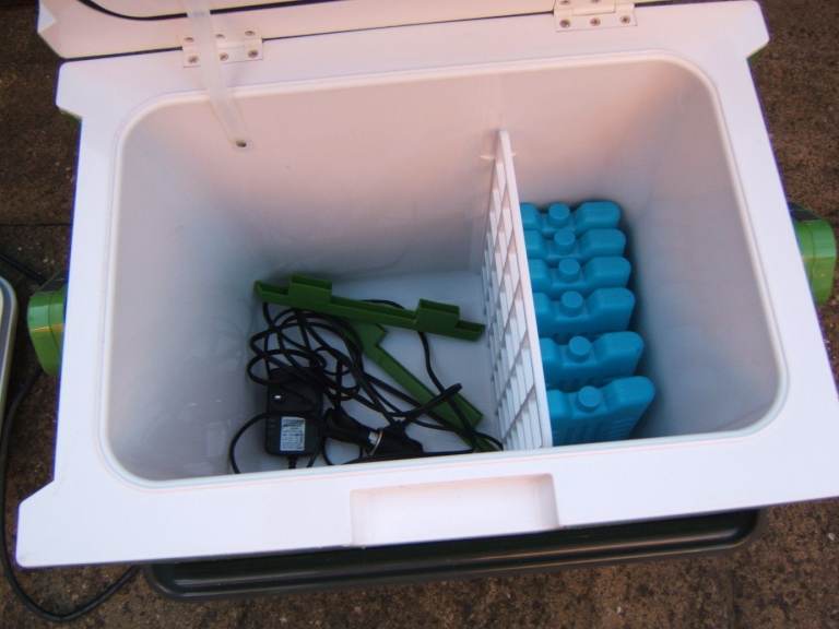 VW Caddy Rear Door Cover Awning, Camp Hob, Outwell Fridge Cooler, Toilet Tent