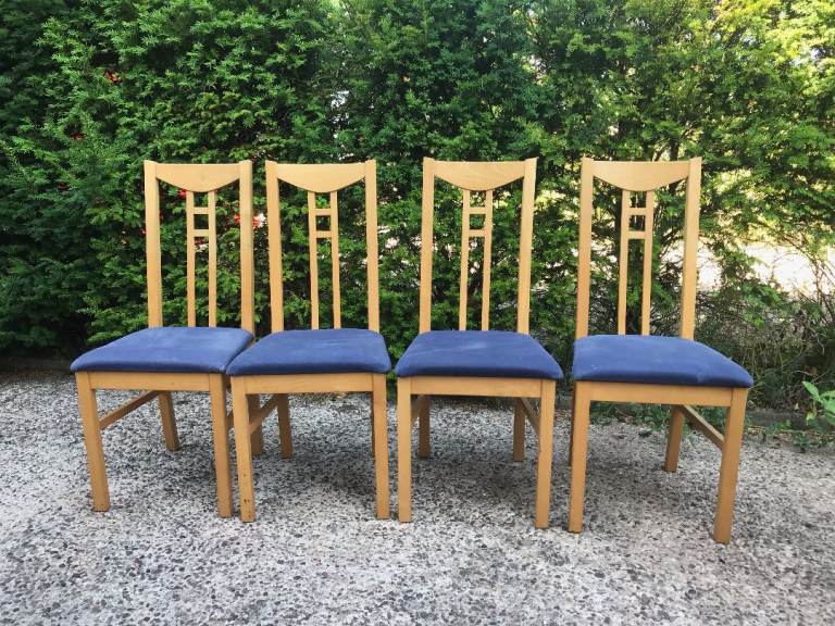 Set of 4 Wooden Dining Chairs with Blue Fabric Seats and table