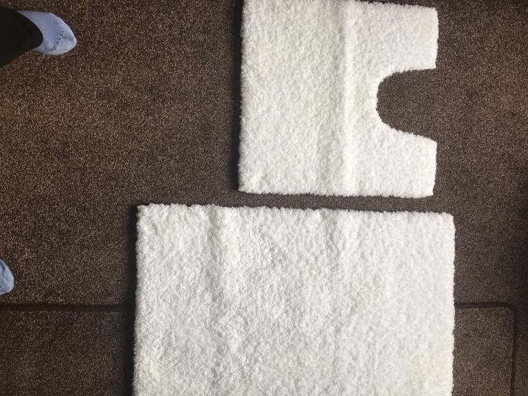 Bath and pedestal mat set - white