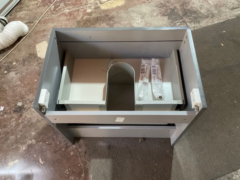 Basin wall hung unit 