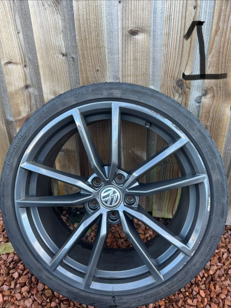 19” Pretoria alloy wheels (genuine vw oem) 