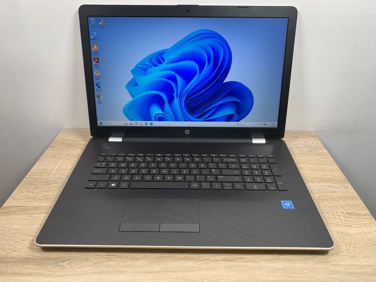 17” Big Screen HP Full HD Slimline Laptop  8GB Ram 256GB SSD, Microsoft office