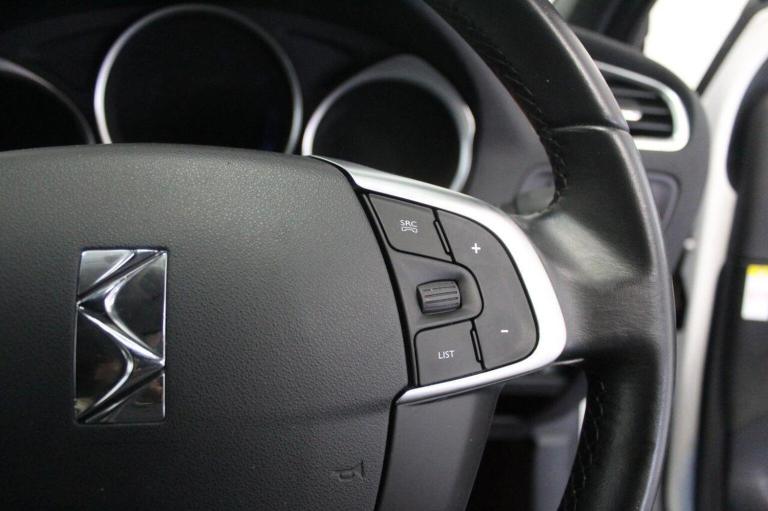 CITROEN DS4 1.6 e-HDi Airdream DStyle Nav Euro 5 (s/s) 5dr 2015