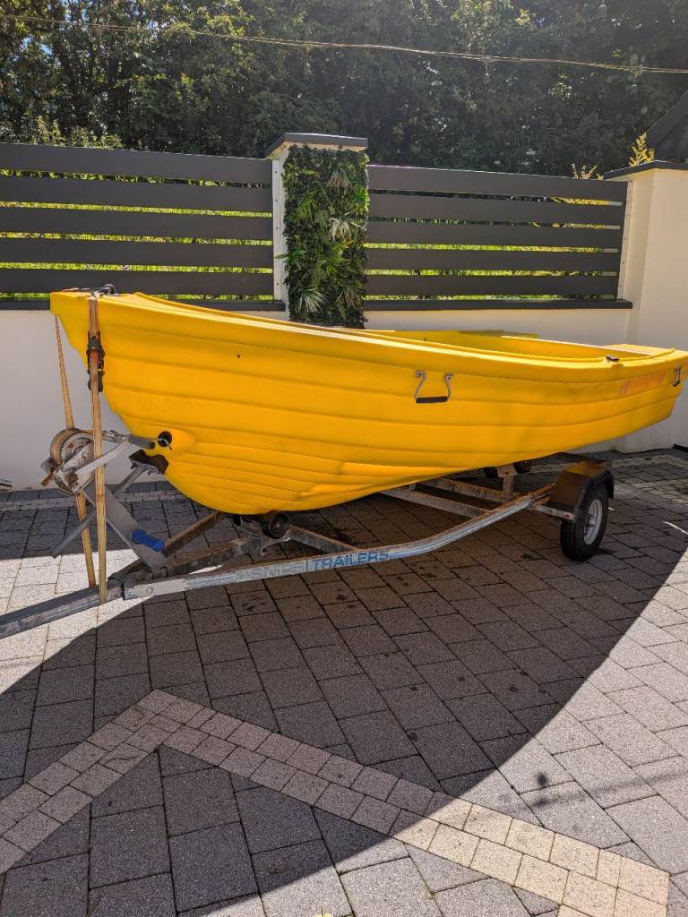 Pioner boat
