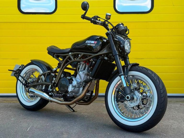 CCM Premium Bobber 1 OWNER! DELIVERY MILES! PRISTINE CONDITION