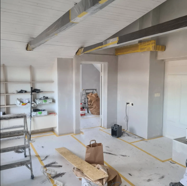 Experienced Painter Decorator - Small & Large Jobs