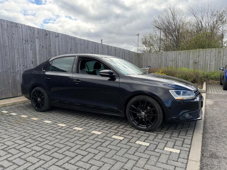 2011 Volkswagen Jetta 2.0 TDI CR 140 Sport 4dr SALOON Diesel Manual