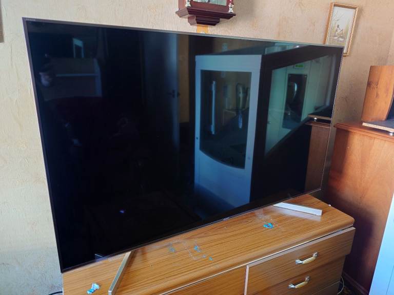 Sony Bravia KD-55XF9005 55" 4K HDR Smart TV – Excellent Condition – Original Remote & Stand