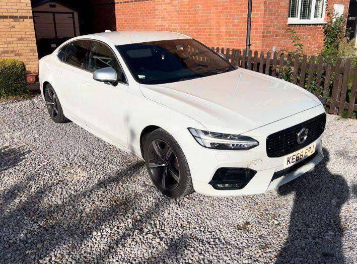2019 Volvo S90 2.0 D4 R DESIGN 4dr Geartronic SALOON DIESEL Automatic