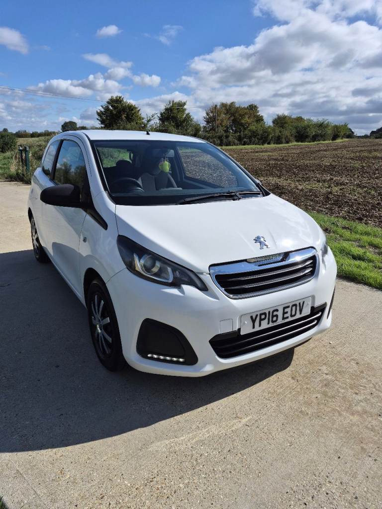 Peugeot, 108, Hatchback, 2016, Manual, 998 (cc), 3 doors