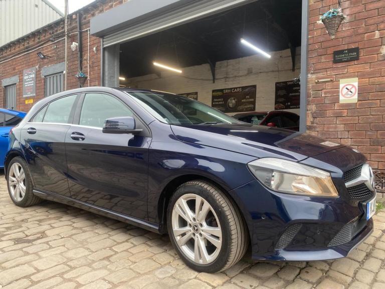 MERCEDES-BENZ A CLASS 1.5 A180d Sport (Executive) 7G-DCT Euro 6 (s/s) 5dr 2017