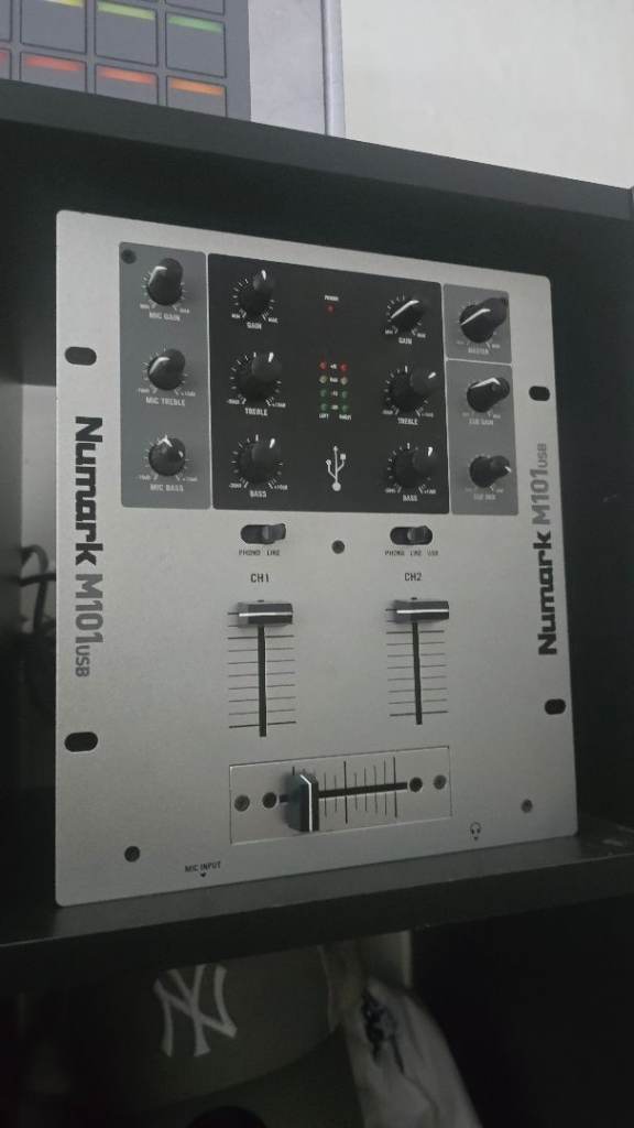 🎛️ Numark M101 USB Mixer – Great Condition