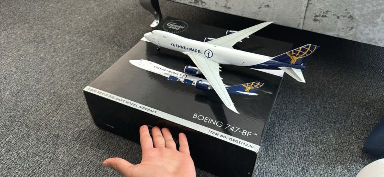 image for NEW GEMINI 1/200 ATLAS AIR/KUEHNE NAGEL B747-8F N862GT SECOND TO LAST B747 G2GTI1239