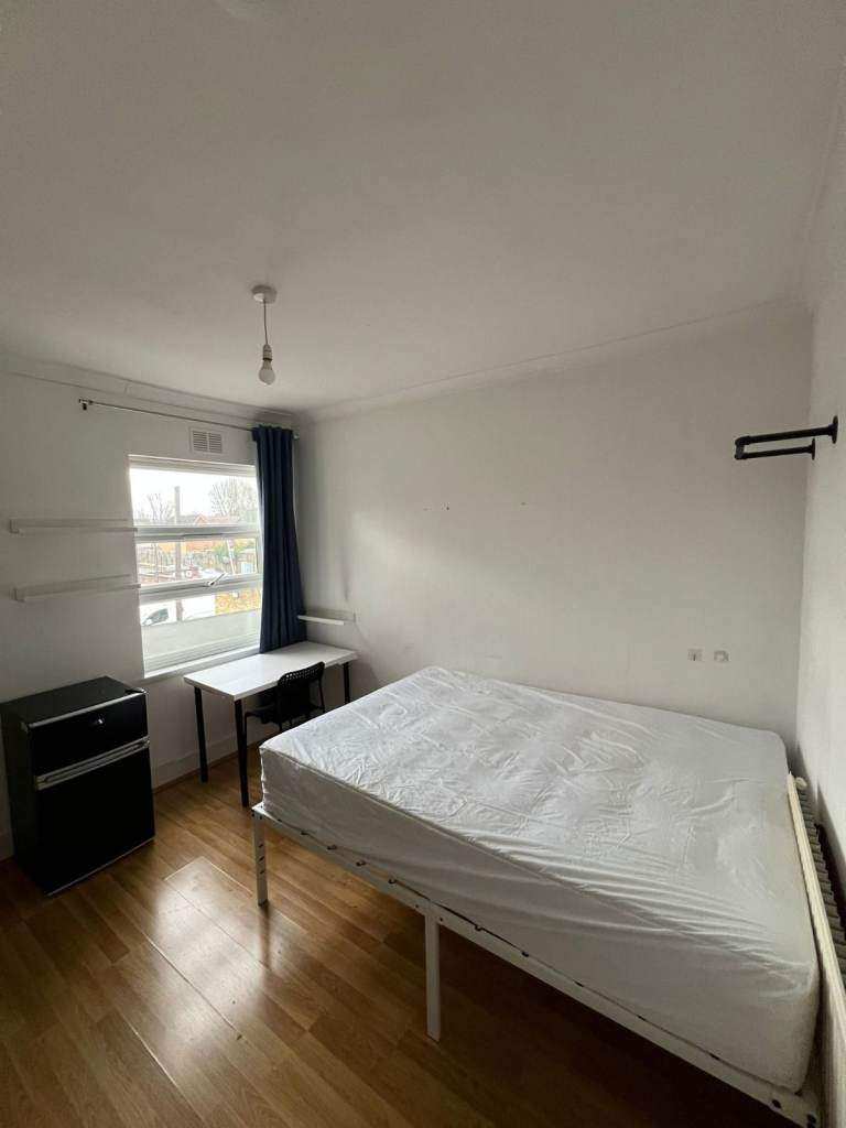 🪄🌸Cosy Room Available for Single Occupancy in Lively Area of Stratford - E15!