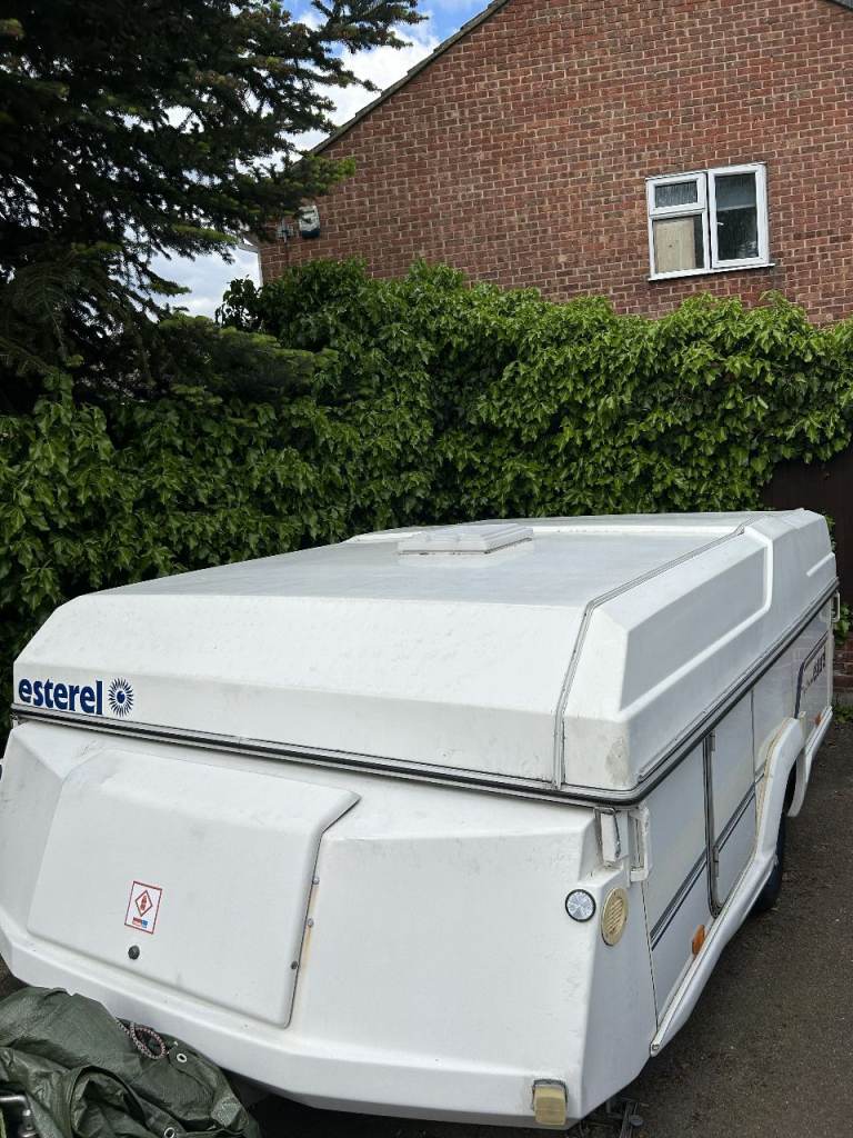 Folding Caravan **Bargain final reduction**