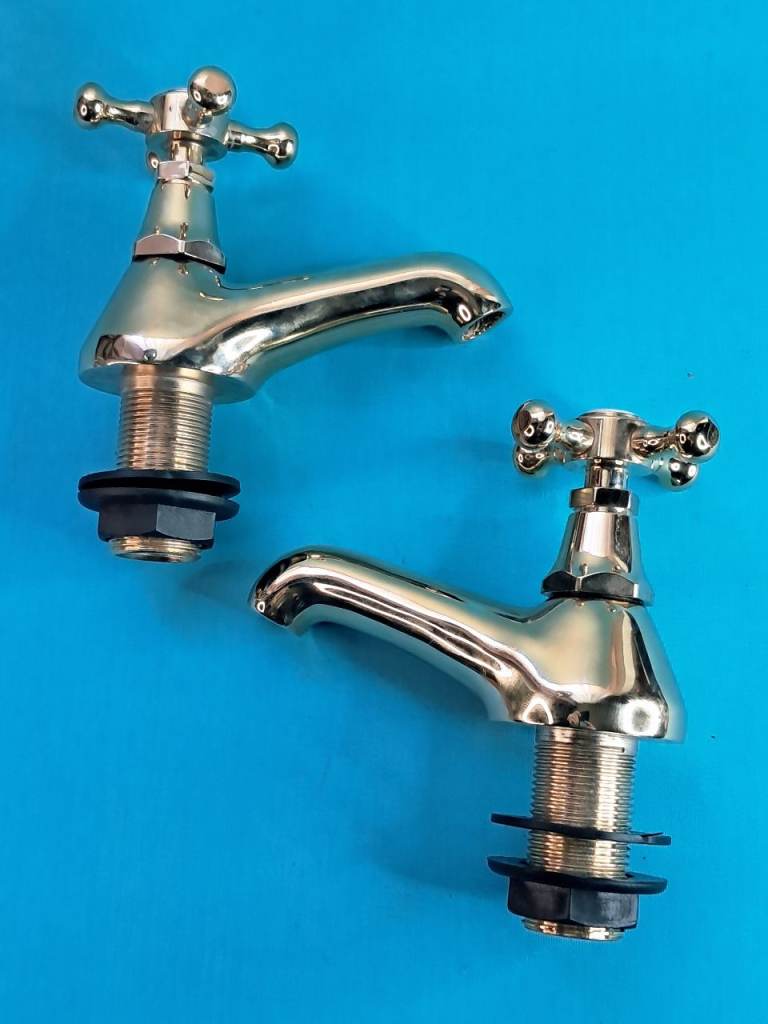 Vintage style payroll  gold tone HOT & COLD BASIN TAPS.