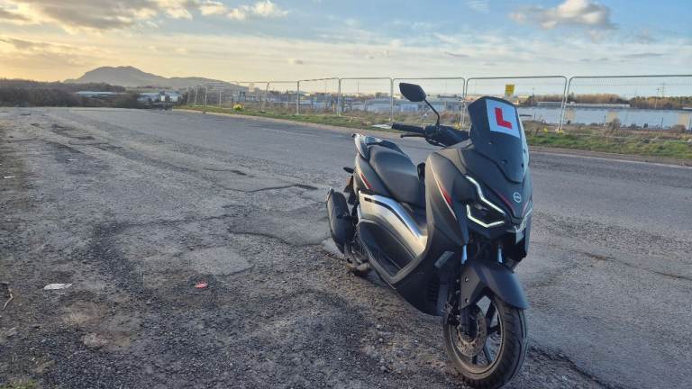 MGB AMAX 125 MOPED 2025 MODEL STILL UNDER WARRANTY 