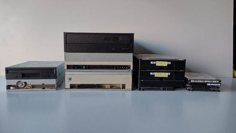 MAN CAVE SALE!!  Multiple computer accessories - including legacy spares