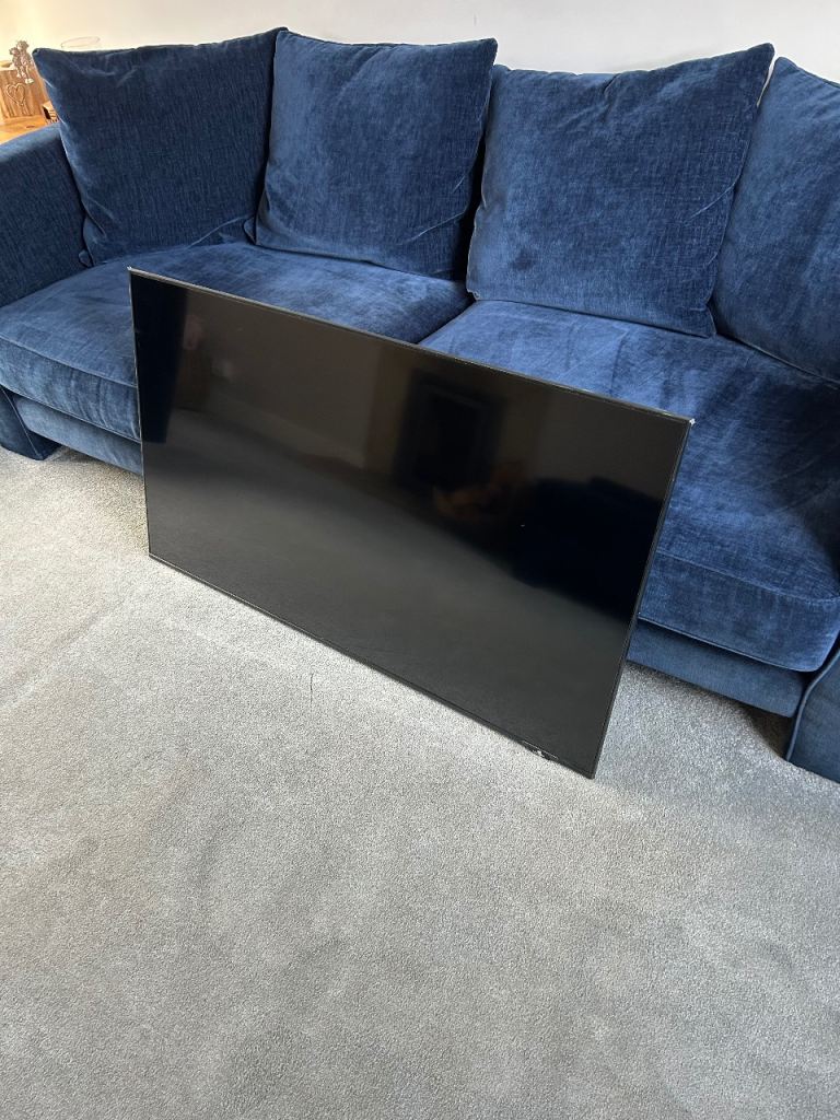 Samsung 50” 4K Smart TV – UE50CU8000K – £220 ONO