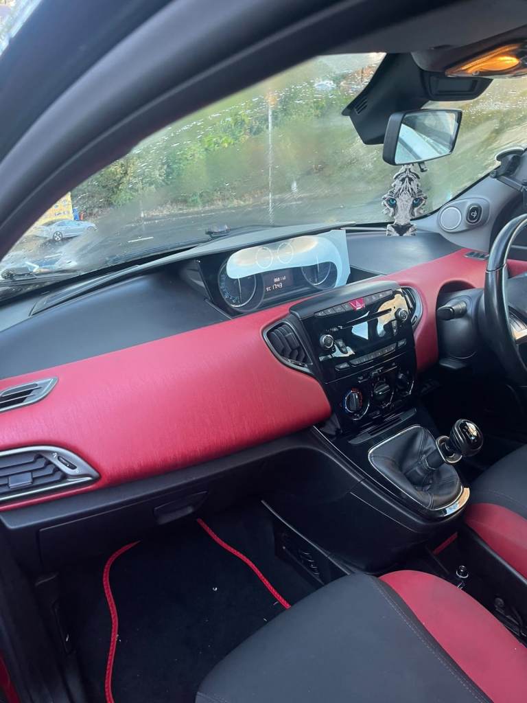 Chrysler, YPSILON, 2013, Manual, 1242 (cc), 5 doors