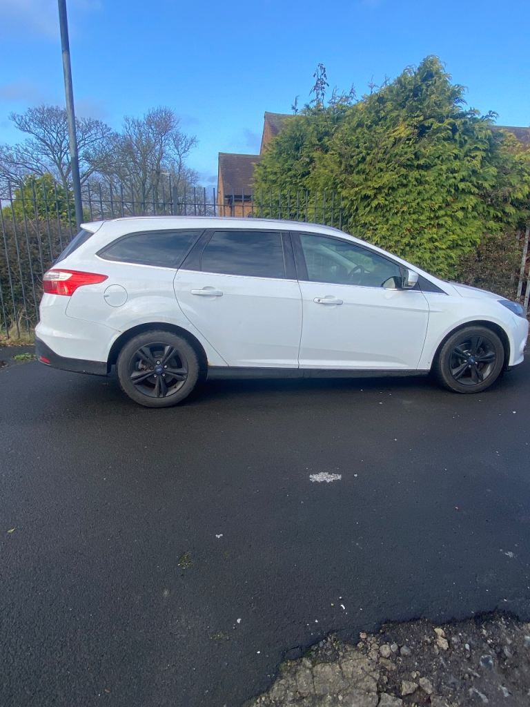 Ford, FOCUS, Estate, 2013, Manual, 1560 (cc), 5 doors