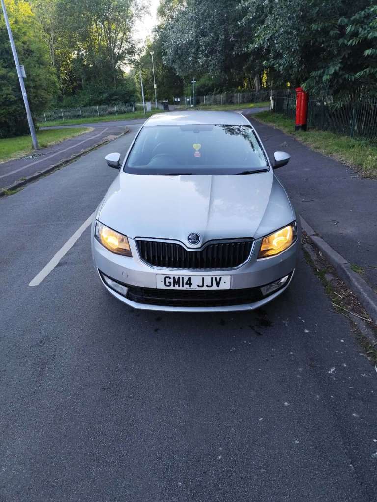 Skoda, OCTAVIA, Hatchback, 2014, Manual, 1598 (cc), 5 doors