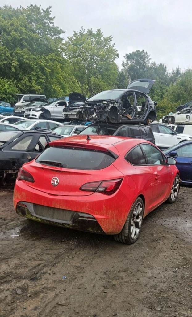 Vauxhall astra 12 plate breaking 