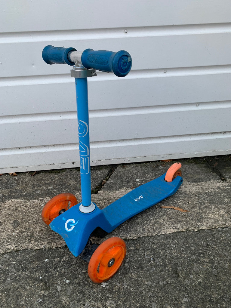 3+ Yrs Evo 3-Wheel Blue Push Scooter Height Adjust Ride On