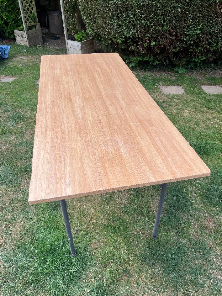 Wooden folding table 