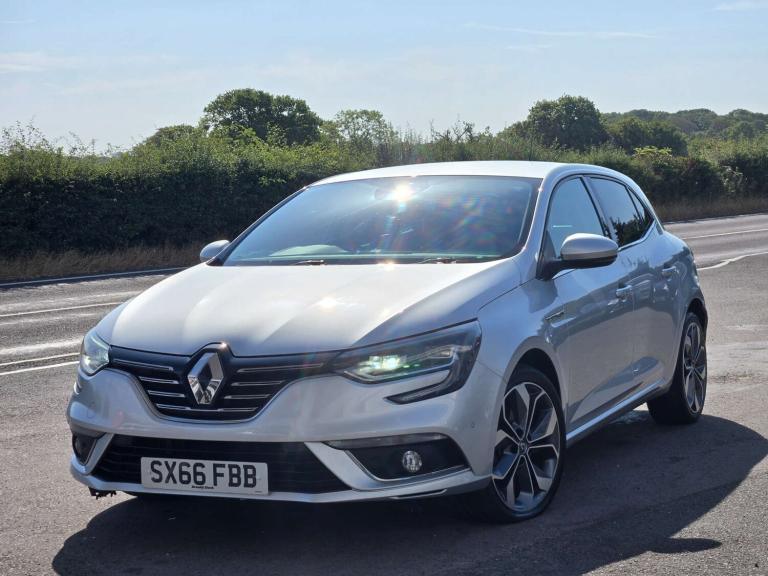 2016 Renault Megane 1.6 Megane Signature Nav dCi 5dr Hatchback Diesel Manual