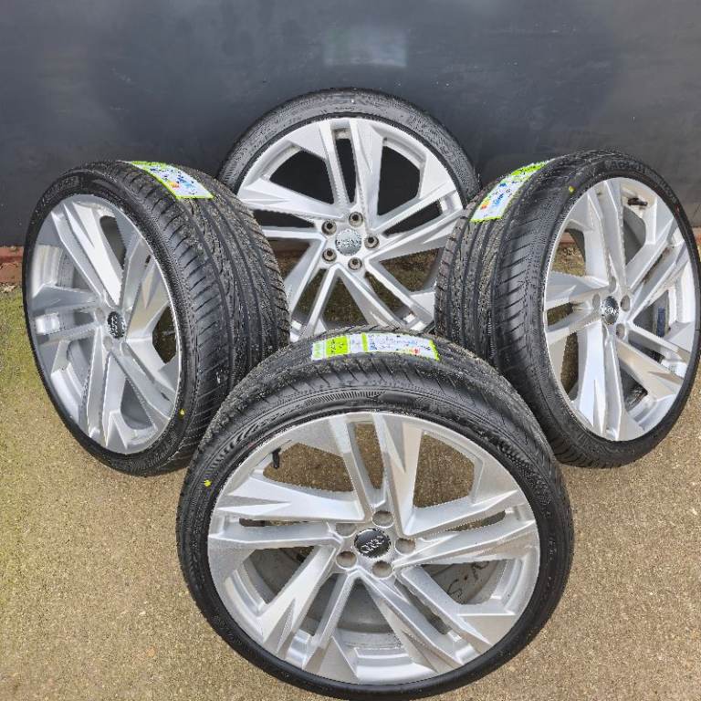 Genuine Audi 20" Turbine Alloy Wheels NEW tyres A4 A5 S5 S5 A6 A7 A8 Q3 RS Sport