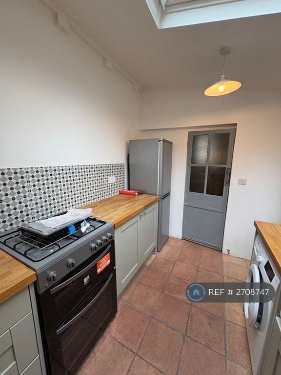 3 bedroom house in London, London, SE24 (3 bed) (#2708747)