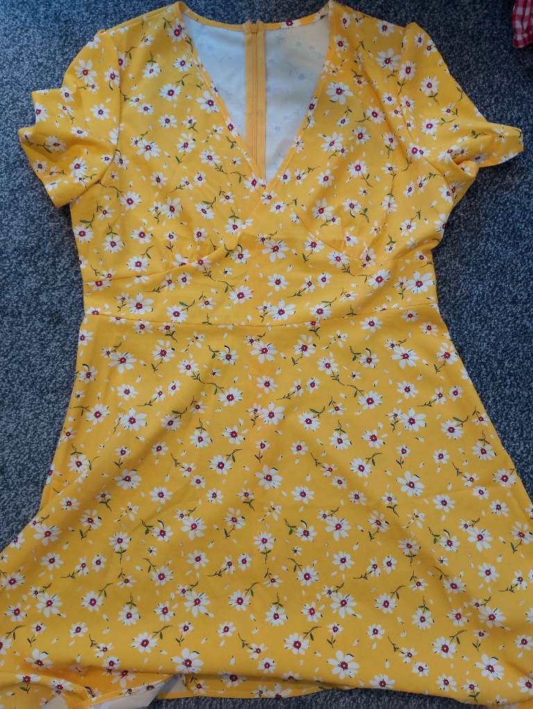 Yellow Floral Summer Dress – Good Condition